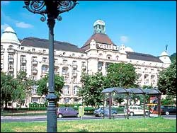 DanubiusGellert(Courtyard View)Hotel
